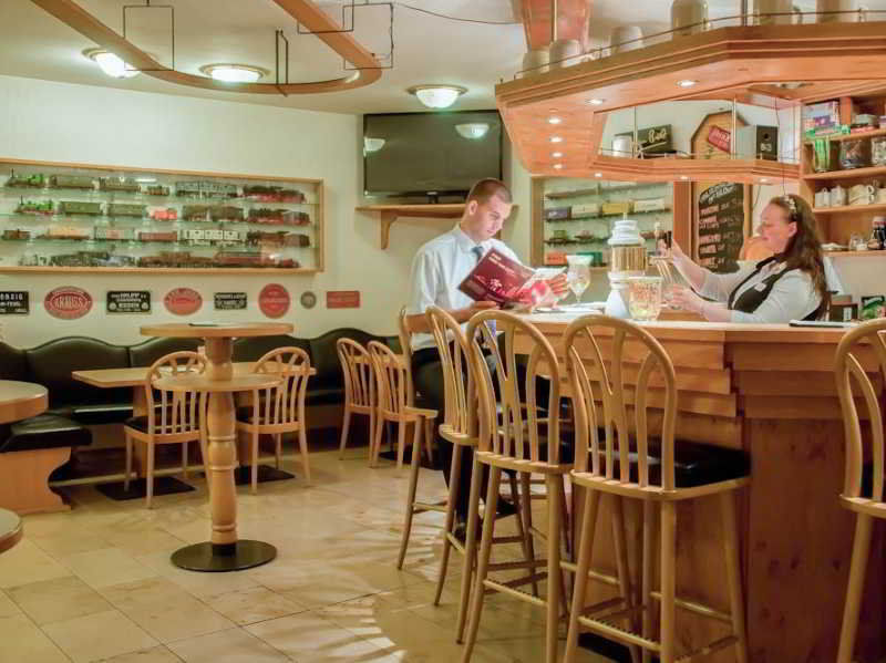 מונסטר Hotel Europa מראה חיצוני תמונה