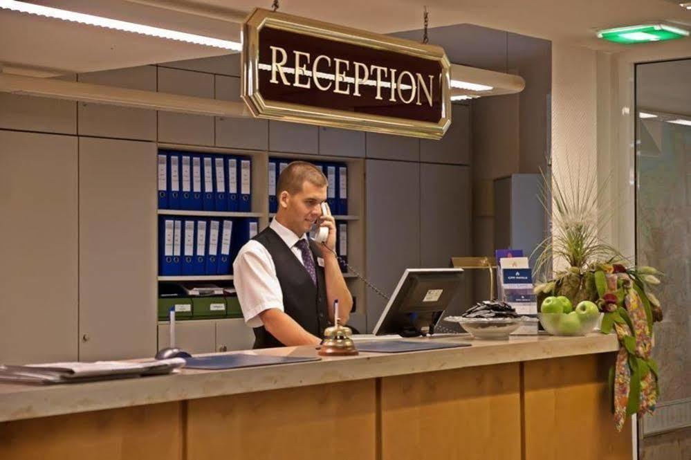 מונסטר Hotel Europa מראה חיצוני תמונה