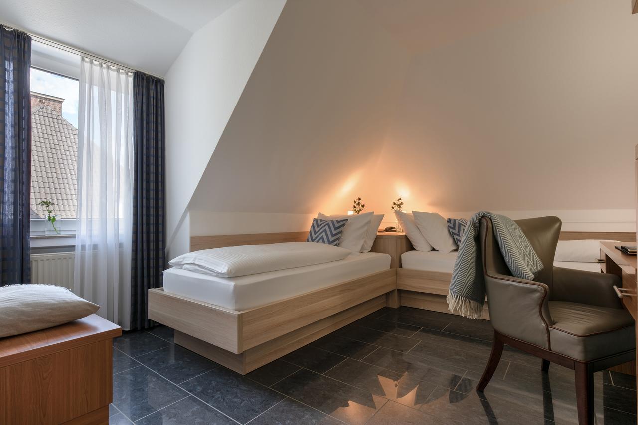 מונסטר Hotel Europa מראה חיצוני תמונה