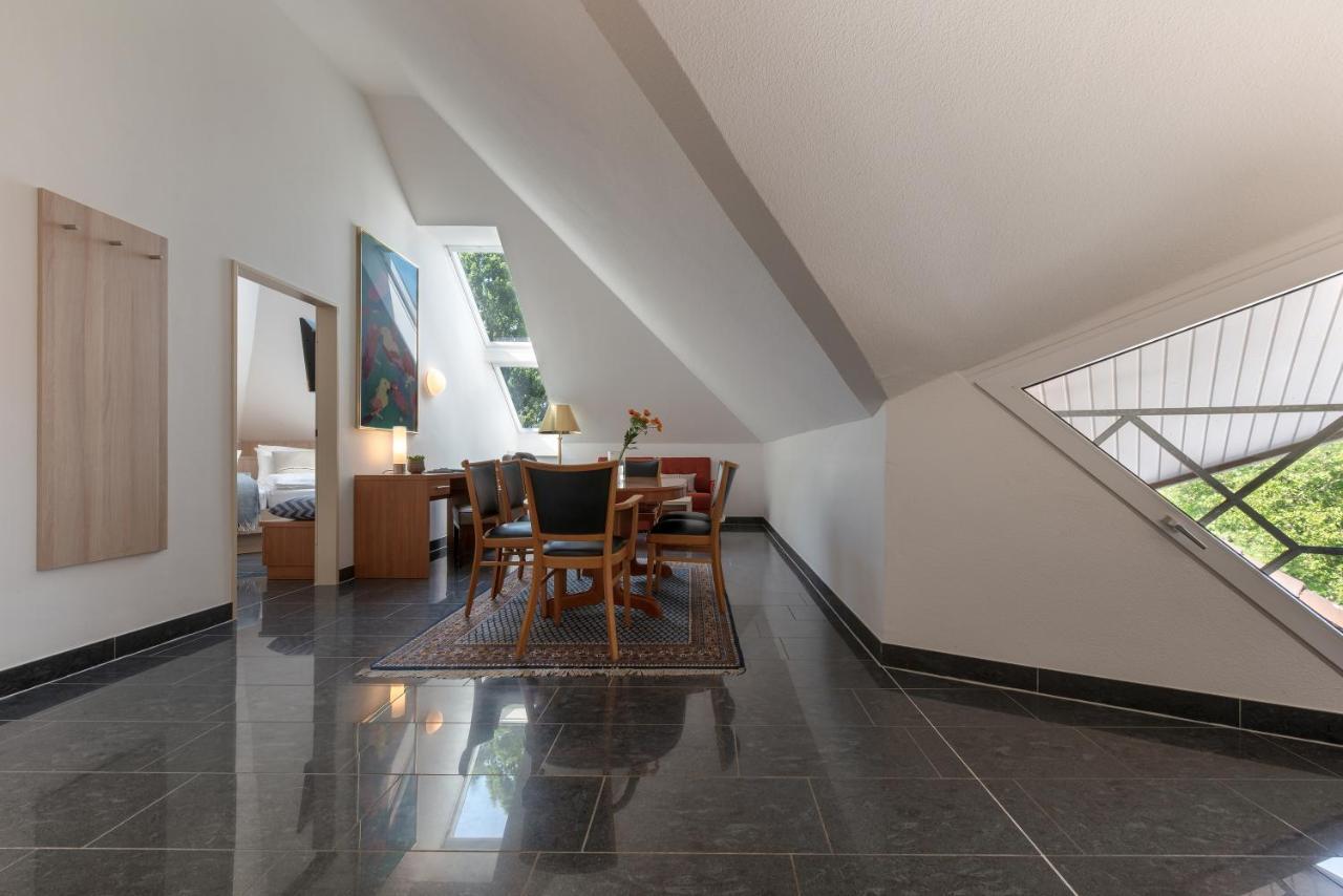 מונסטר Hotel Europa מראה חיצוני תמונה